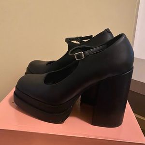 Just like new. Mary Jane block heels. Size 8.